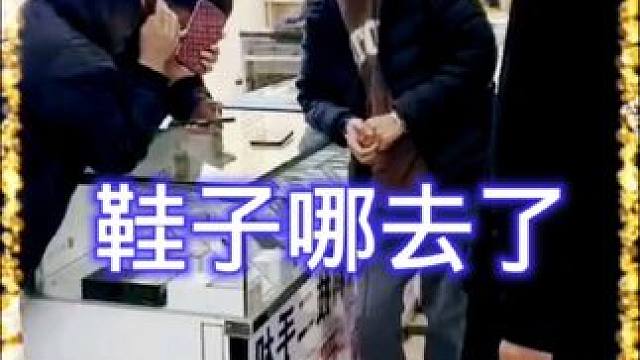 像不像背起娃娃找娃娃！ #搞笑 #专治不开心 #万万没想到 #看一遍笑一遍 #今天你笑了吗