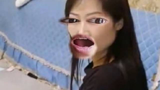 纹身师：是她让我自由发挥的#搞笑 #看一遍笑一遍 #万万想不到