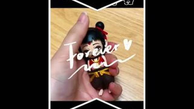 女儿说一定要挂一个在书包上，以后每天的心情就参考哪吒的表情#哪吒 #养女儿 #哪吒电影 #潮玩手办 