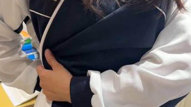 这个狗头衣服好酷，不得把我同学迷成制丈~ #ootd穿搭 #沙雕