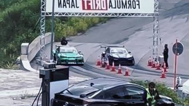 再快的车也追不回要走的她 #赛道狂飙 #巅峰极速 #弯道快才是真的快 #速度与激情