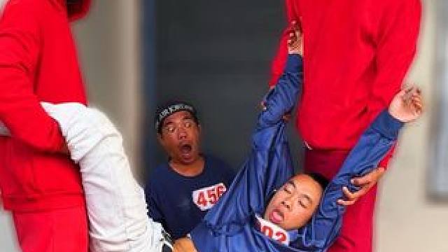 ToRung搞笑 排队出门
#解压 #搞笑#看一遍笑一遍