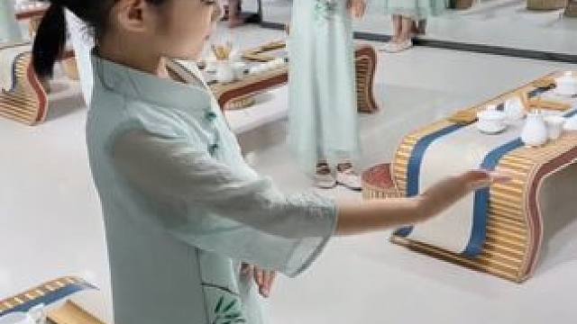 每个家庭都应该有一套规矩礼仪教养书，正面引导孩子培养优良的行为习惯。#亲子教育 #教养