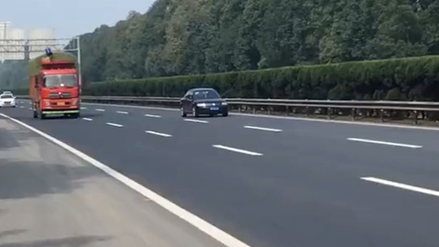 看吧，这下火了吧