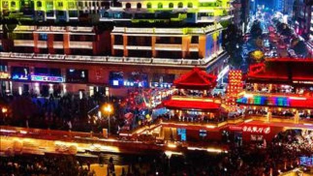 正月二十三女儿游河，广元嘉陵江上火树银花#城市的夜晚 #灯火阑珊 #江城夜景不负千里迢迢 #一帧中国