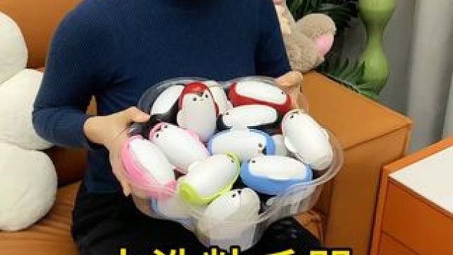 水洗粘毛器 神奇的粘毛器!不仅能轻松清理头发和猫猫狗狗掉落的毛发，水一冲就干净能继续用了 #粘毛神器