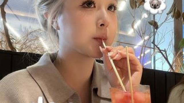 武汉第二期终于get酸汤火锅 喜欢蓝果子!#蓝果子 #贵州酸汤火锅 #日常vlog #分享日常生活 