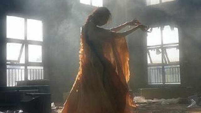 犯人是我 看守是我 牢也是我
#国风 #古风 #古典舞 #舞蹈 #be美学