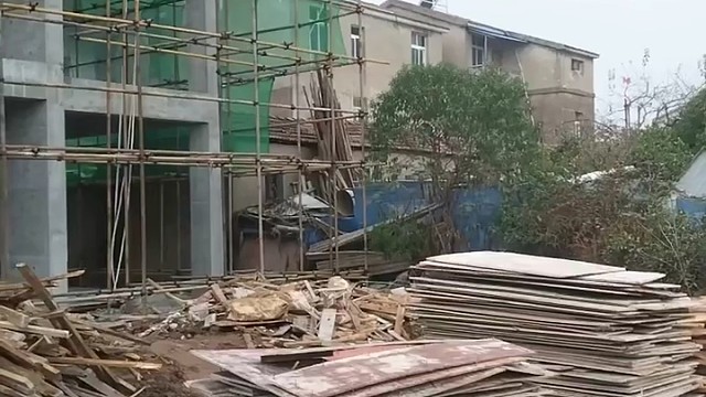 别墅主体二次改造施工中