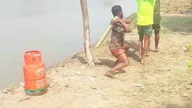 哈哈 #田园生活乐趣多 #玩泥巴的最高境界 #田园生活乐趣多