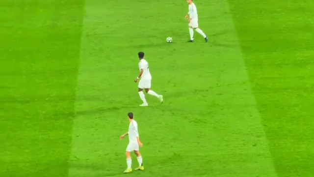 姆巴佩比维尼修斯强的不止一点半点啊