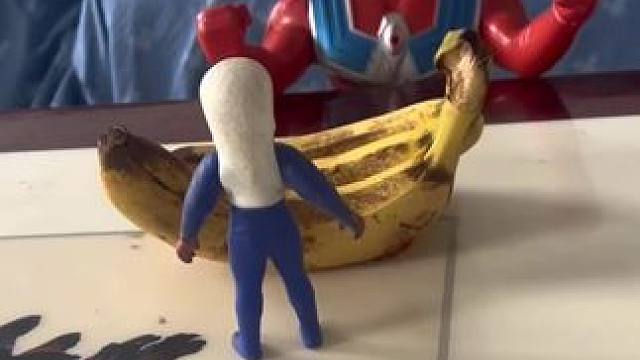 小朋友这样对奥特曼是不是不对啊#儿童玩具 #儿童乐趣 #奥特曼玩具