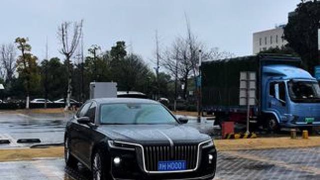 春风得意马蹄疾，年少有为开红旗#红旗h9 #气场全开 #红旗