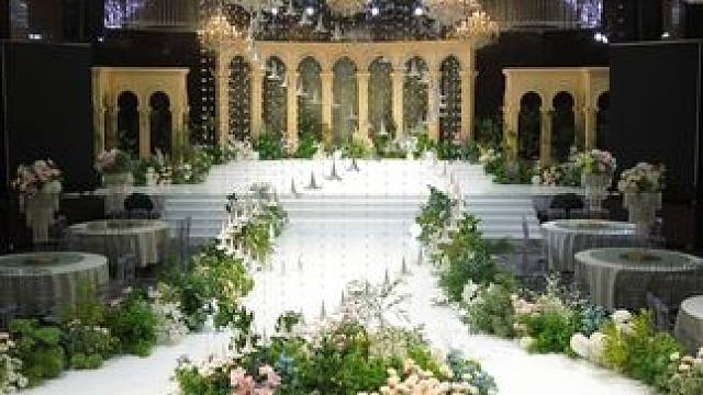 你是我脱口而出的欢喜，也是我斟酌再三的笃定
从心动到心安，每一步都坚定如初✨#婚宴酒店 #宴会厅 #