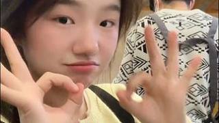 老板工作 我休息 老板泡茶 我喝茶 哈哈哈哈哈#有趣的靈魂 #巴適得很 #突然出現(xiàn)