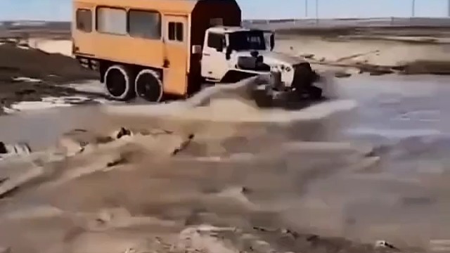 六驱的乌拉尔车