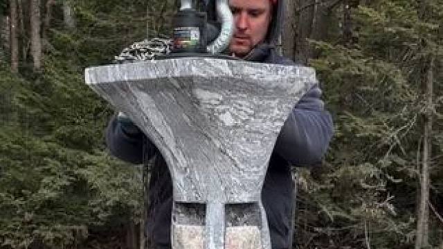 石与木的卯榫结合工艺。 #卯榫工艺 #石木设计 #匠心制作 #结实耐用 #能工巧匠