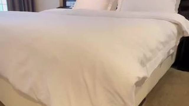 不论是亲子出行还是情侣游玩，成都蓝色海岸大酒店都能满足你的需求。酒店楼拥有大床，双床，亲子房，套房，