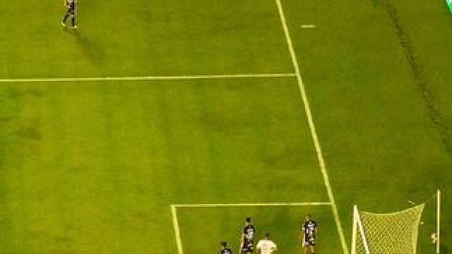 太漂亮了！空中视角欣赏#内马尔 直接角球破门 皮球在空中划出美丽弧线中柱弹入球网#足球的魅力#内容启