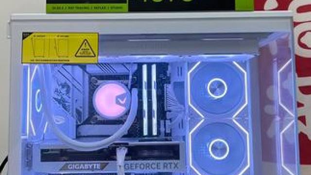 14600KF➕4070S预算一万纯白海景房游戏主机 #diy电脑 上海买电脑，DIY电脑，实体店组