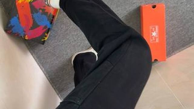 这个美式铆钉工装也太帅了吧！一眼就爱上的黑牛啊！上身嘎嘎帅显瘦真的爱住了#开春搭配 #谁穿谁好看系列