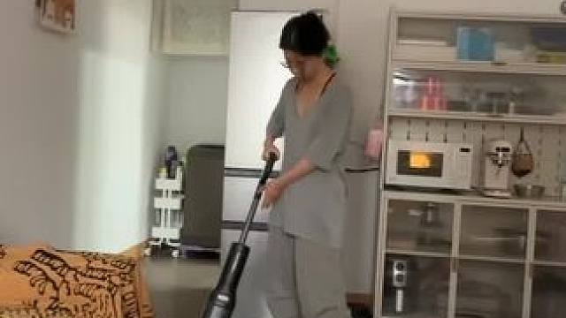 老公去工厂打工上班，雯雯起床就要开始做家务，日子就是平淡如常 #日常vlog #记录真实生活 #我的