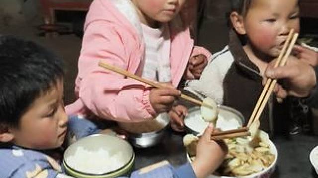 孩子们挺喜欢吃炒洋芋。 #内容启发搜索