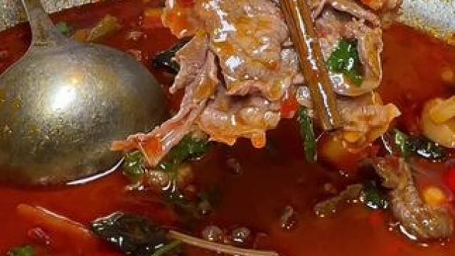 #美味可口 #鲜烧羊肉 #巴适得很 #邓记老峨山鲜羊肉 
99元鲜烧羊肉套餐上线，有一锅