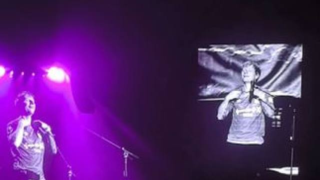 edsheeren#edsheeran #黄老板 杭州演唱会Day2 强的没边，杭州文旅局答应我再来