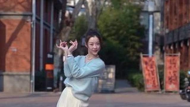 春天当然要跳春颂呀～ 