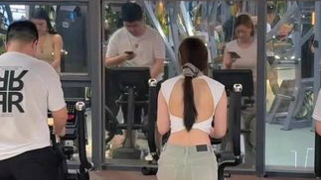 春暖花开，是时候露肉了～#健身房打卡