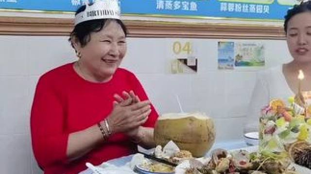 祝老妈生日快乐！身体健康，寿比南山福如东海