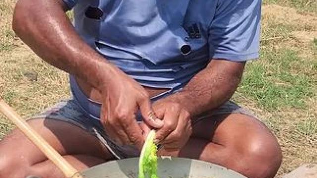 东南亚大叔 #把家乡的味道分享给大家 #这就是农村的生活 #田园生活乐趣多 #体验原生态美食的乐趣 