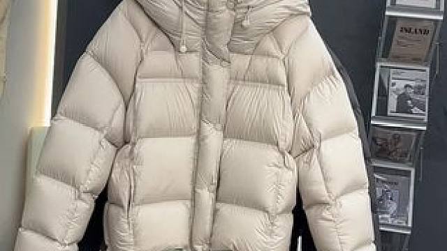 #源头工厂 #工厂一手货 #高品质羽绒服 #保暖又好看