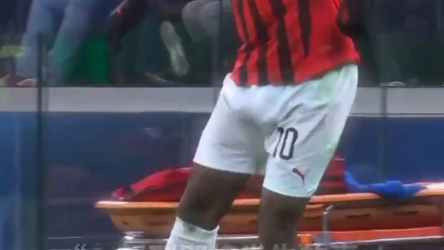 遇到刘易斯他就笑不出来了