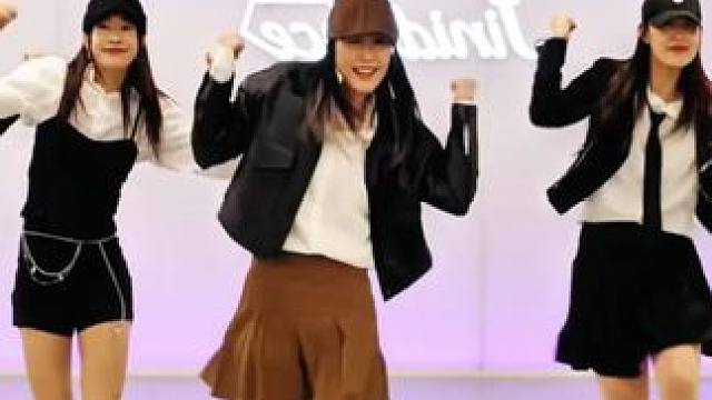 2025舞动起来 MTFIT活力女团健身舞Miss Of Coler#美女热舞 #女团 #爱生活爱舞