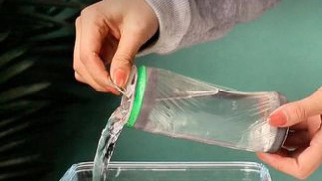 生活中小小的现象都是满满的物理化知识，快让孩子学起来吧#物理启蒙 #科学小实验 #科学