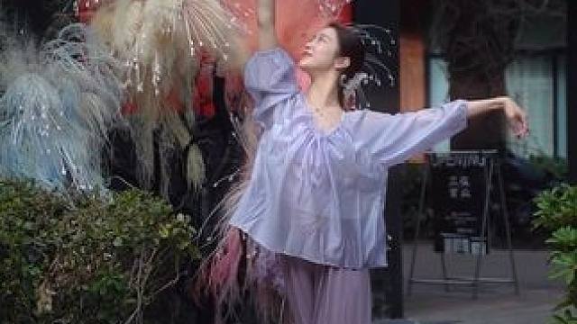 花会盛开在春日 你也会 #向全世界展示中国舞 #春之晓国风舞蹈挑战 #春之晓舞蹈挑战 #春之晓梦不觉