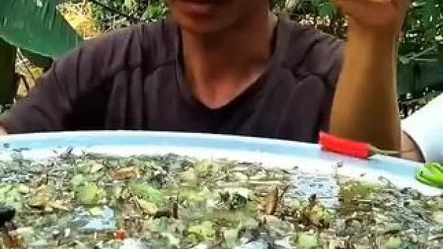 越南特色菜吃（鱼生） #越南美食 #越南生活#越南鱼生#越南特色美食