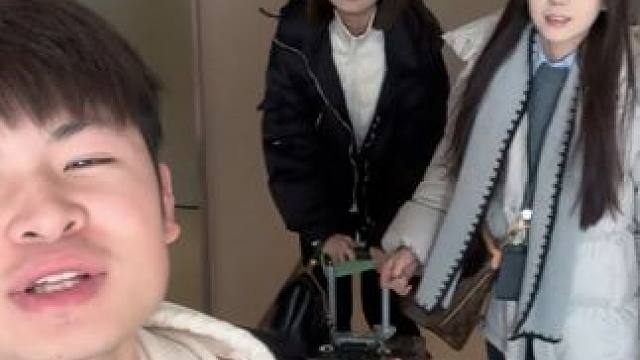 大学学妹辞职了，好朋友建议我找个剪辑，理由真是被感动到 #创业 #日常vlog #友情