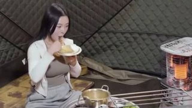 雪天露营，蒸完桑拿再烤肉 #露营报告 #雪地露营报告