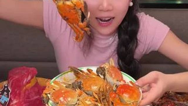 百来块钱大闸蟹，三文鱼，牛排无限畅吃！亚马逊在南昌9店通用 #南昌美食 #谁懂这一口的好吃程度 #春