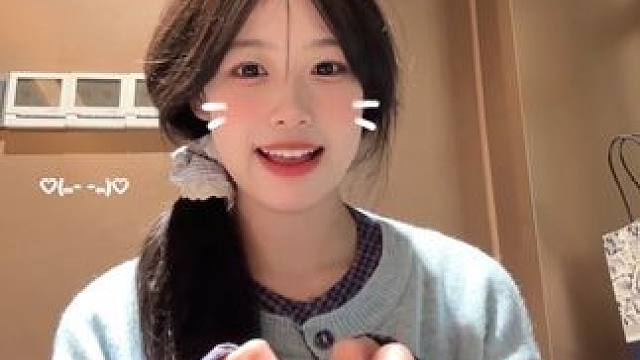 我的心扑通扑通扑通的跳#一学就会系列 #甜甜的手势舞