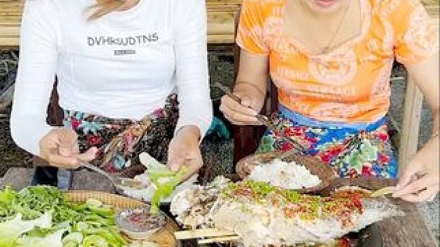 东南亚姐妹花做美食 #农村美食记录生活 #把家乡的味道分享给大家 #农家院农家菜农家生活 #乡下柴火