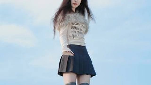 真是欠揍 你打我噻 你打我噻#扭一扭 #欠揍舞 #一学就会系列