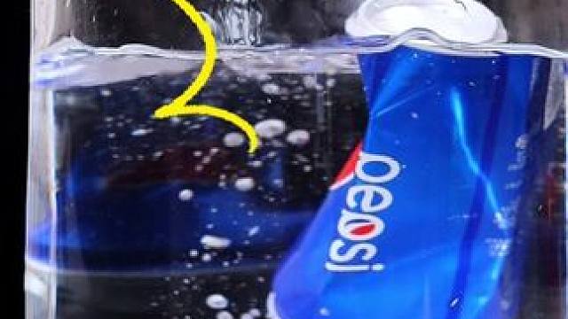 想要培养孩子数理化思维和求知欲的家长们，推荐给他看这套漫画物理化学，打下数理化基础#儿童百科#好书大