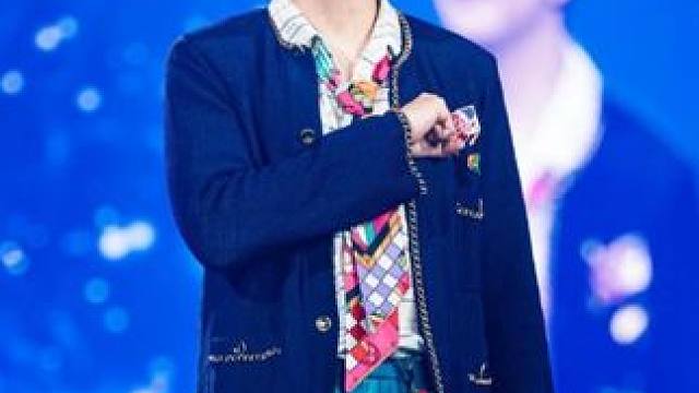 那些没说出口的话 都藏在“背对背拥抱”里. #林俊杰#背对背拥抱#现场版live#背对背拥抱林俊杰#