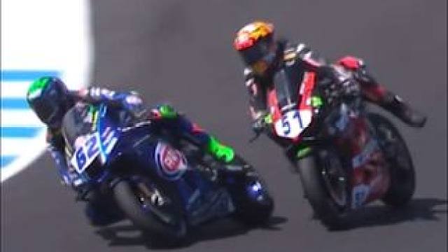 #wsbk 雅马哈r9对决杜卡迪v2#wssp #专业动作请勿模仿