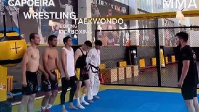 谁是老大，一眼清楚 #格斗 #泰拳 #综合格斗mma #自由搏击 #日常训练