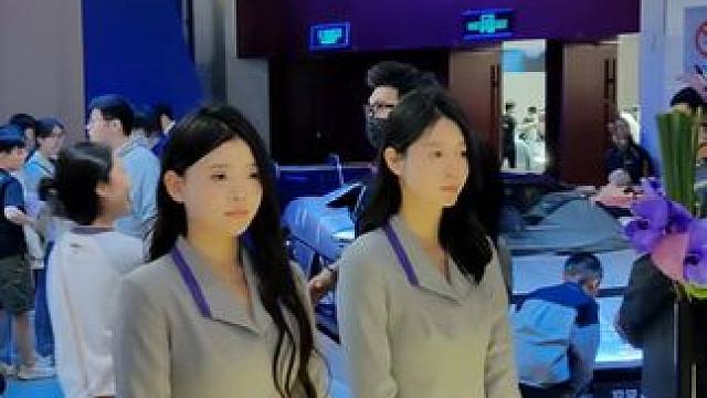 官方大展来也 3月21-23日相约中铁世博城，展车全，买车省#车展现场 #一年一度好车节 #西海岸 